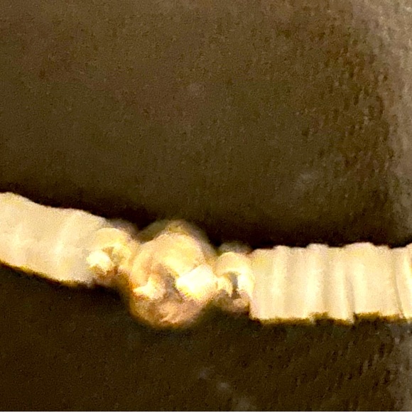 Hand Crafted “One of a Kind” Mother of Pearl & Sterling Silver Necklace - Picture 3 of 3